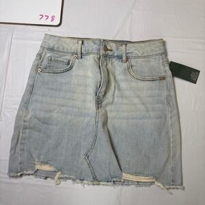 Wild Fable Womens Distressed Denim Mini Skirt Light Wash Raw Hem Blue Size 2 NWT